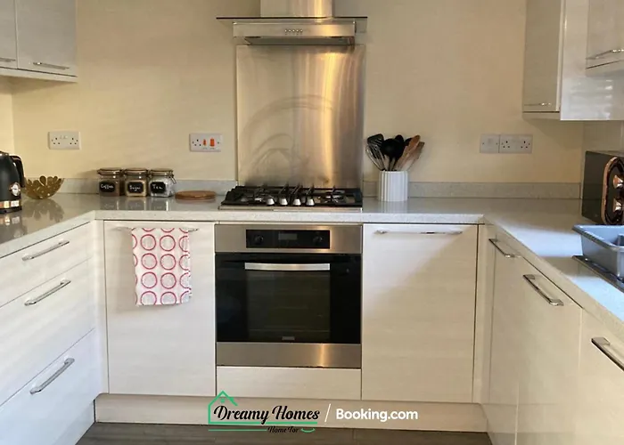 Beach Braunton Spacious 3 Bed House By Dreamy Homes Short Lets & Serviced Accommodation Free Parking